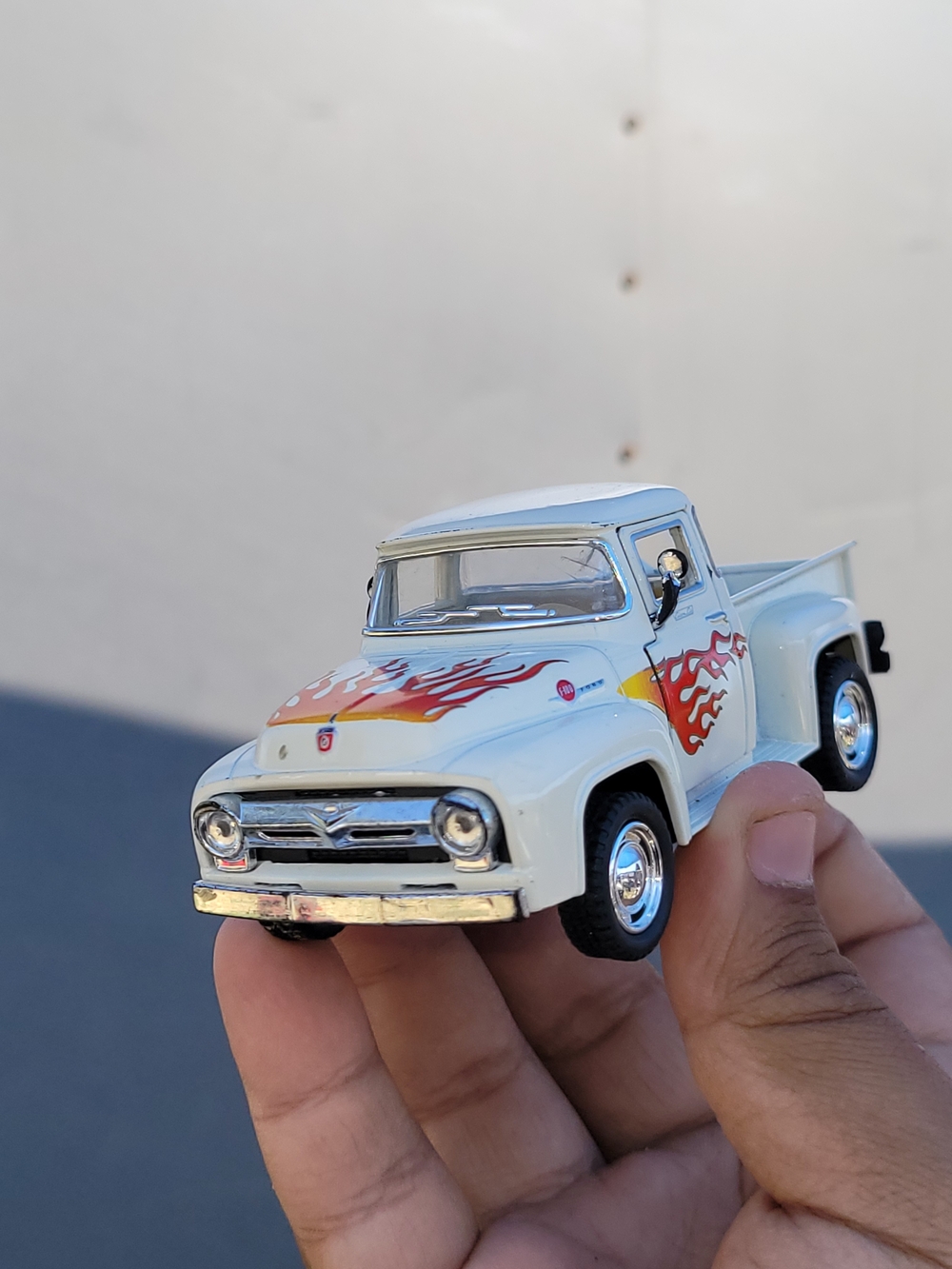Kinsmart- White 1956 Ford F-100 Pickup 1:38 #kinsmart #toys #cars #fordf100